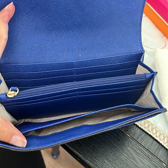 Excellent condition - Picture 2 of 2